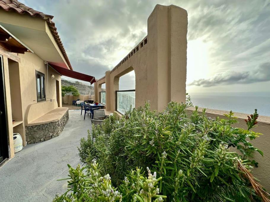 Вилла Peaceful Oasis With Magical Sea Views And A Pool Санта-Крус-де-Тенерифе Экстерьер фото